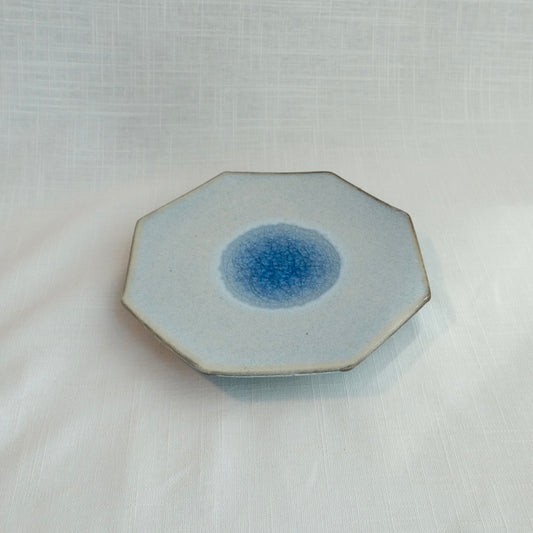 Pentagonal saucer