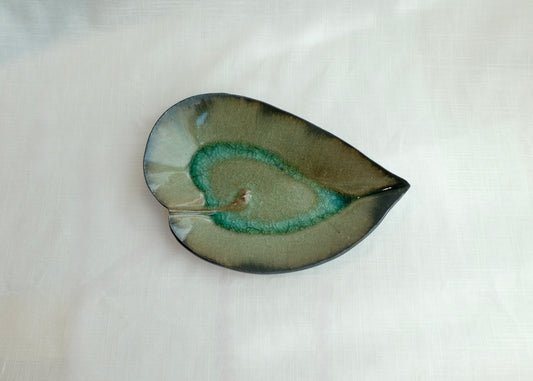 Medium Leaf Plate