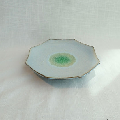 Pentagonal saucer