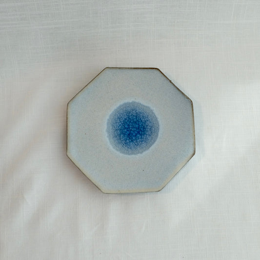 Pentagonal saucer